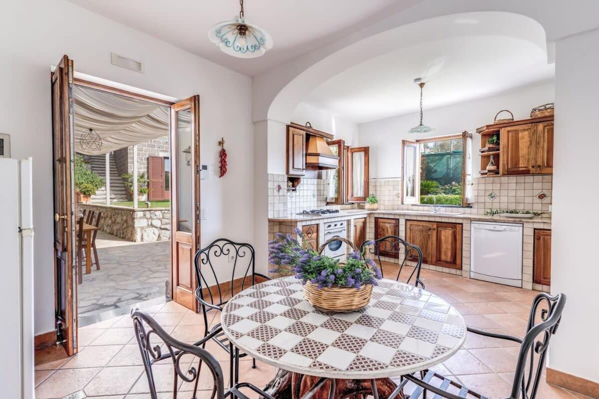 Villa Mimosa Rustic Elegance Views & Pool Massa Lubrense Exterior photo